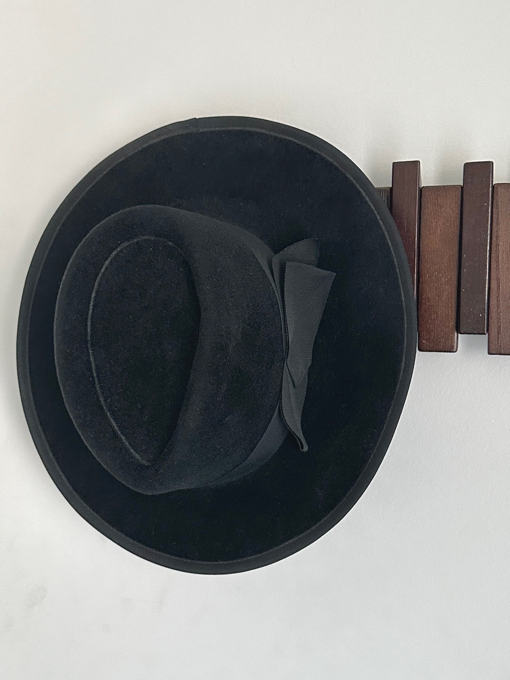 Vintage Black Velour Felt Fedora Hat Grosgrain Bow Bound Brim Women's